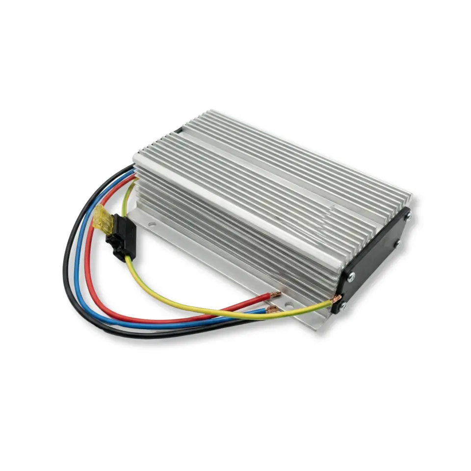 SAROZ KE1 - KE2 12V -18V 20 Amper Voltaj Yükseltici